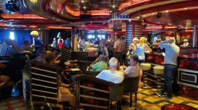 En el crucero de Costa Pacífica viajan 1600 argentinos y 600 europeos que regresan a sus hogares.