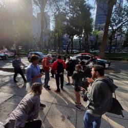 Cola frente al consulado de México | Foto:cedoc