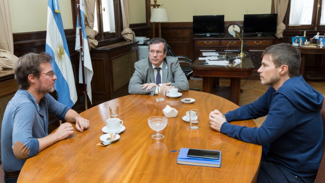 Enrique Avogadro, Tristán Bauer y Augusto Costa | Foto:Cedoc
