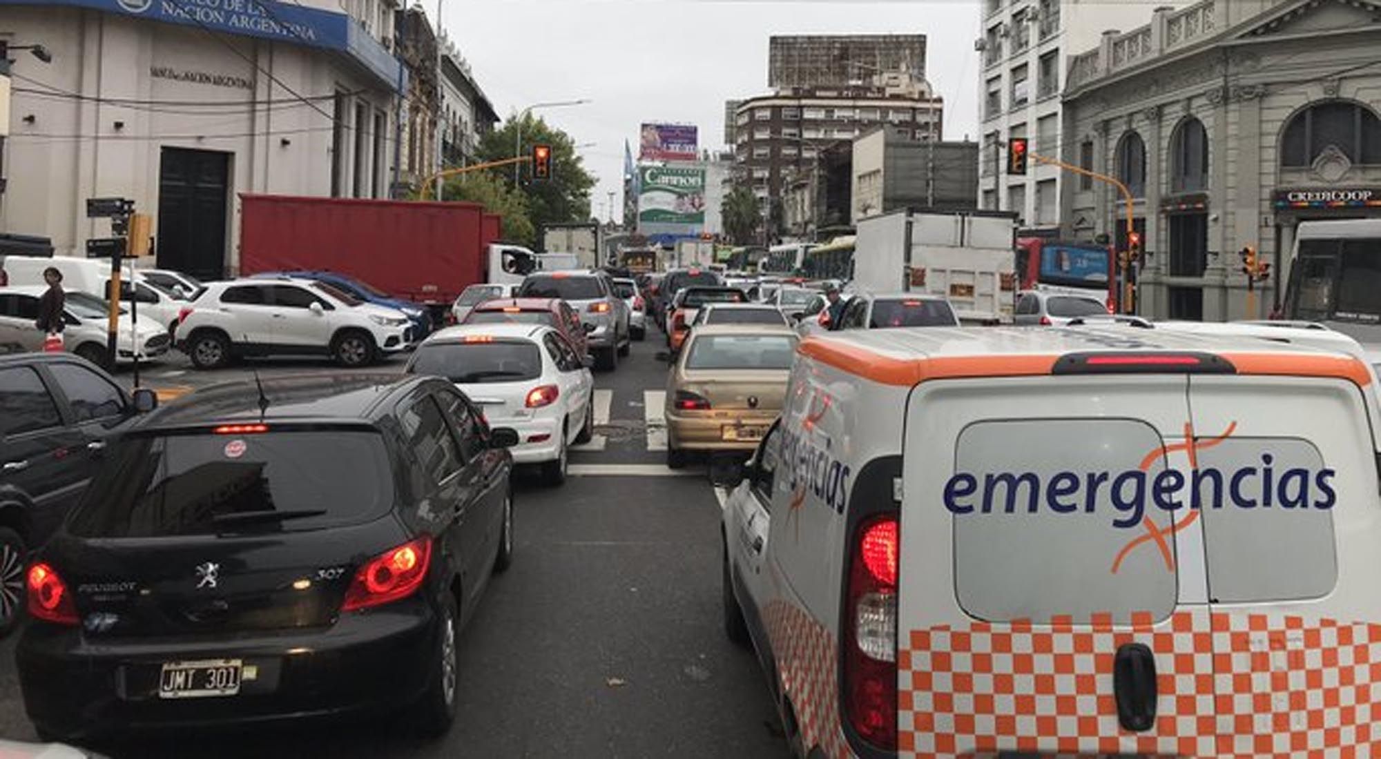 Estado del tránsito hoy miércoles en la ciudad y accesos