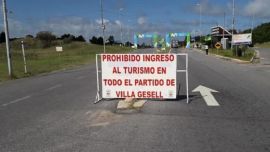 En Villa Gesell los vecinos participaron de los cortes de accesos.