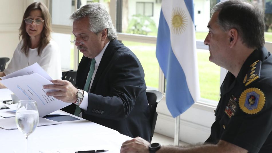 El presidente Alberto Fernández, la ministra Sabina Frederic y Seguridad 20200325
