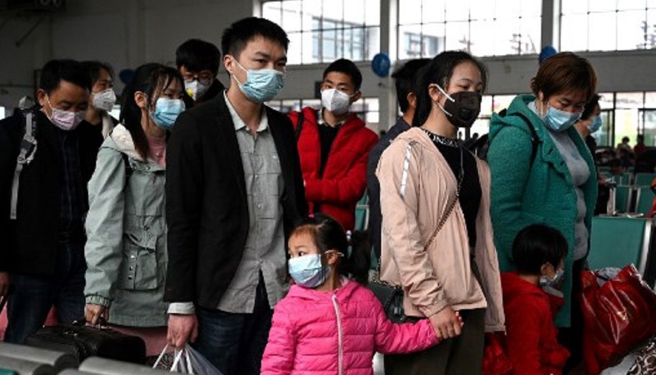 China: en Hubei terminó la cuarentena pero el miedo al coronavirus sigue