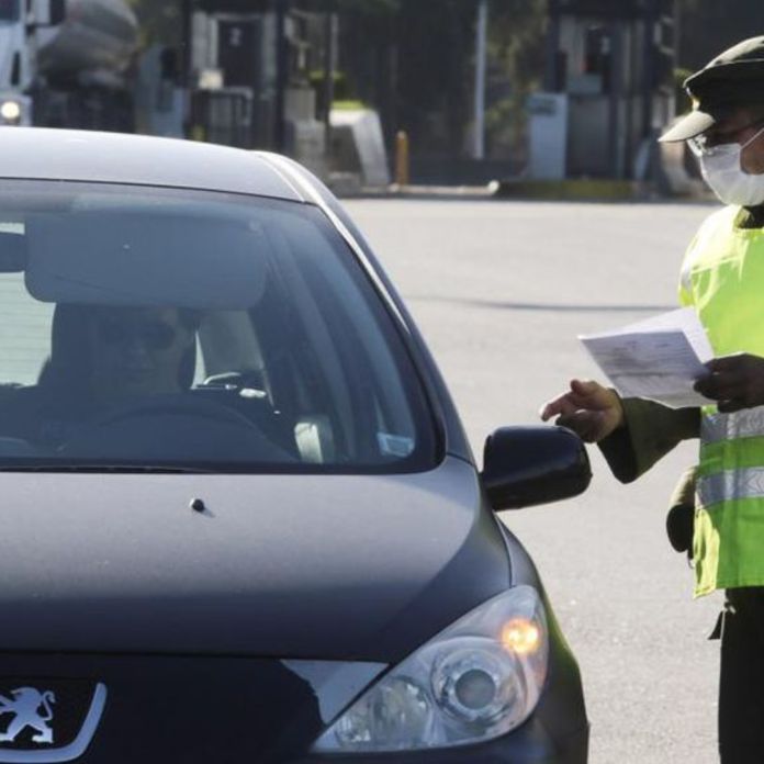 Parabrisas Como Tramitar El Permiso Para Circular Durante La