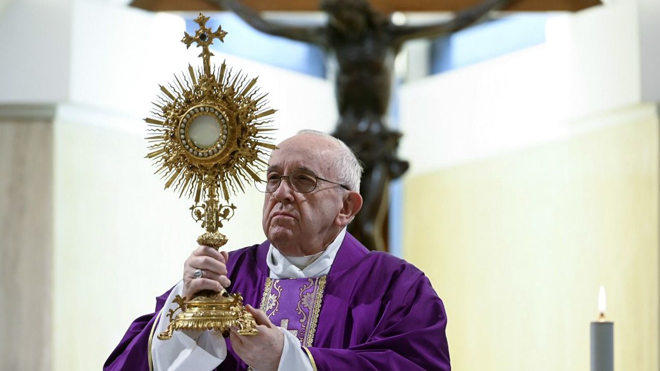 El Papa Francisco, este jueves 26 de marzo, en la Capilla de Santa Marta.