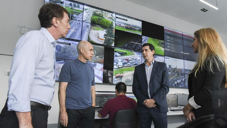 Larreta y Wado de Pedro visitaron el Centro de Monitoreo Urbano Norte de Villa Martelli