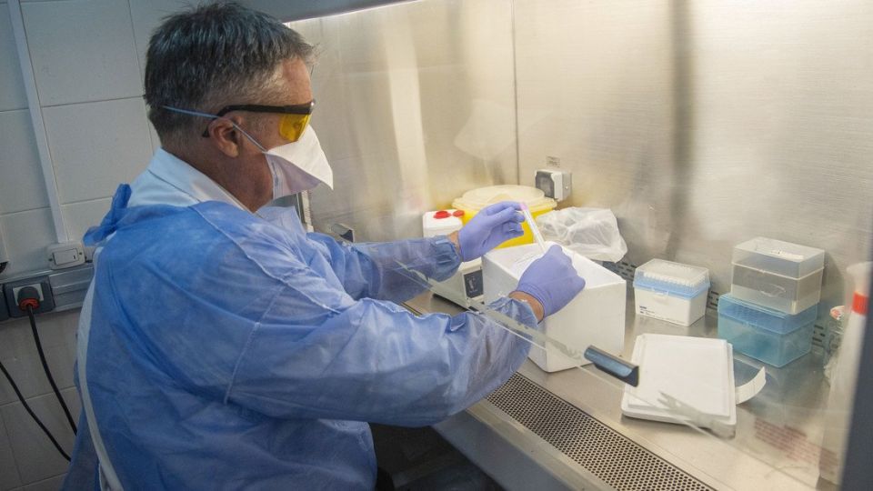 Prueban una droga en tres pacientes con coronavirus