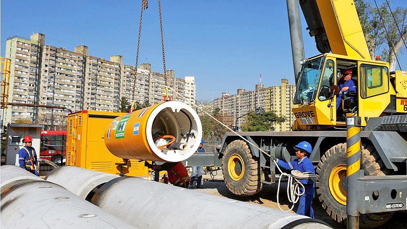 Parate. Con las obras públicas y privadas frenadas, en la Cámara de la Construcción advierten por la pérdida de ingresos y de trabajos.