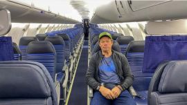 Peter McBride relata la experiencia de ser el único pasajero de regreso a su hogar en tiempos de Coronavirus.