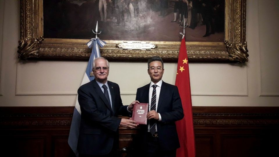 El ex canciller Jorge Taiana en una de sus visitas a China