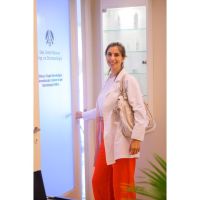 Dra. Sharon Seiref