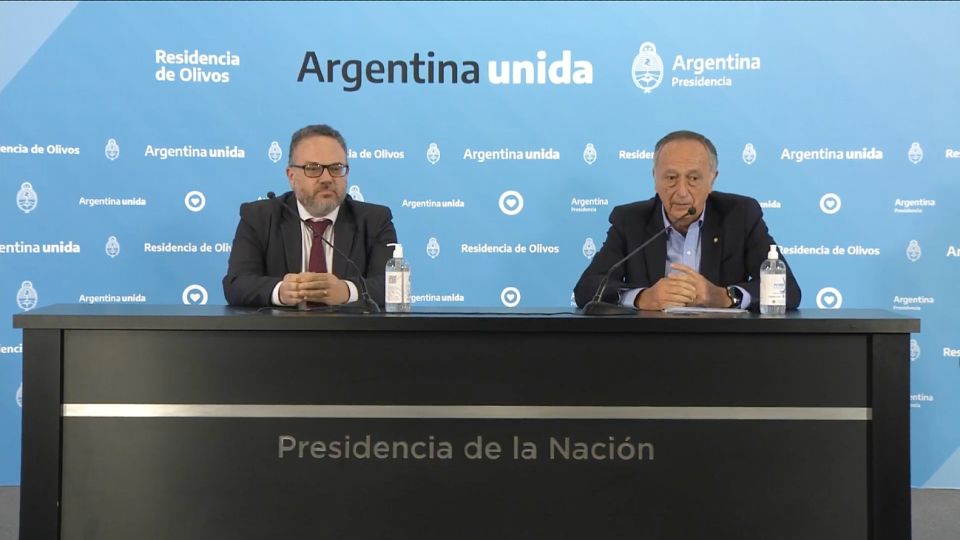 Matías Kulfas junto a Miguel Acevedo.