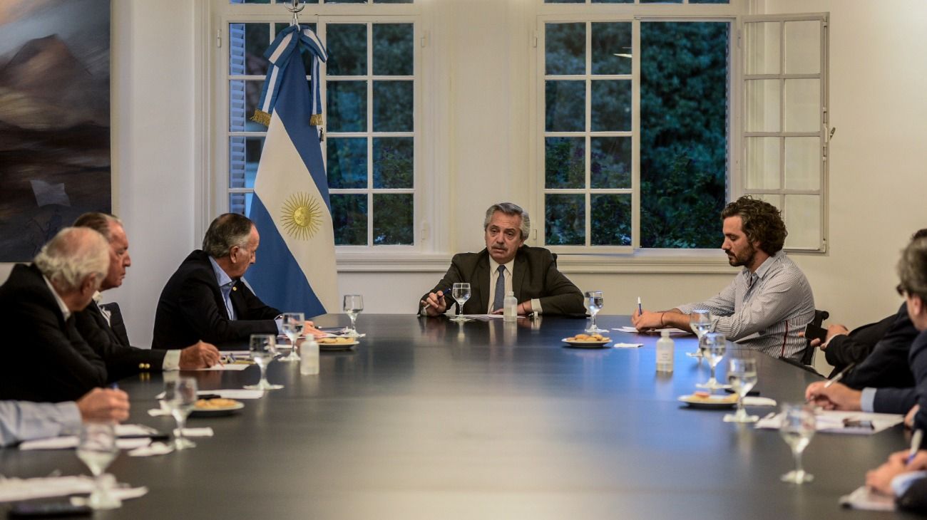 El viernes por la noche el presidente Alberto Fernández se reunió con Miguel Ángel Pesce y Alejandro Vanoli.