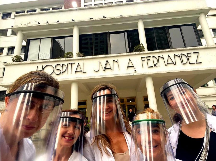 Integrantes del equipo del Hospital Fernández.