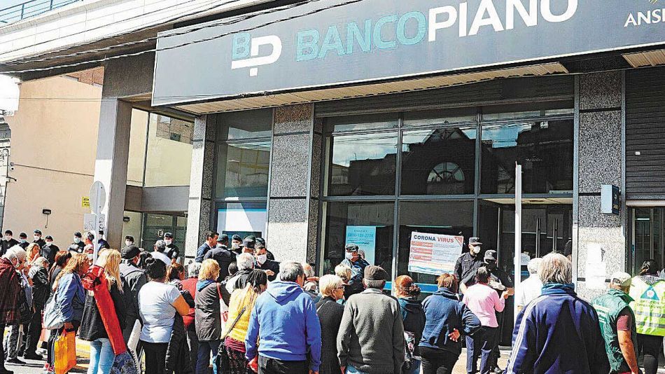 20200405_banco_filas_jubilados_silvestro_g