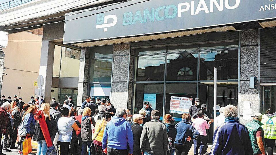 Evitable. El error de concentrar pagos bancarios, aumentado por los opinólogos.