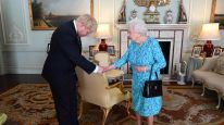 Coronavirus: Isabel II envió un motivador mensaje a Boris Johnson 