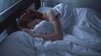 Coronavirus: por qué nos afecta el sueño y cómo prevenirlo