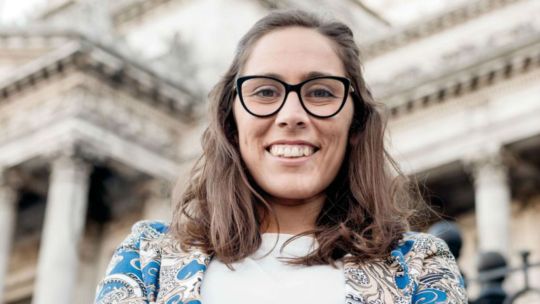 La diputada más joven de la Cámara Baja indaga sobre el cambio climático