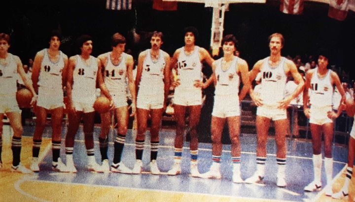 El seleccionado argentino de básquet de 1980 que logró la clasificación a los Juegos Olímpicos de Moscú en Puerto Rico.