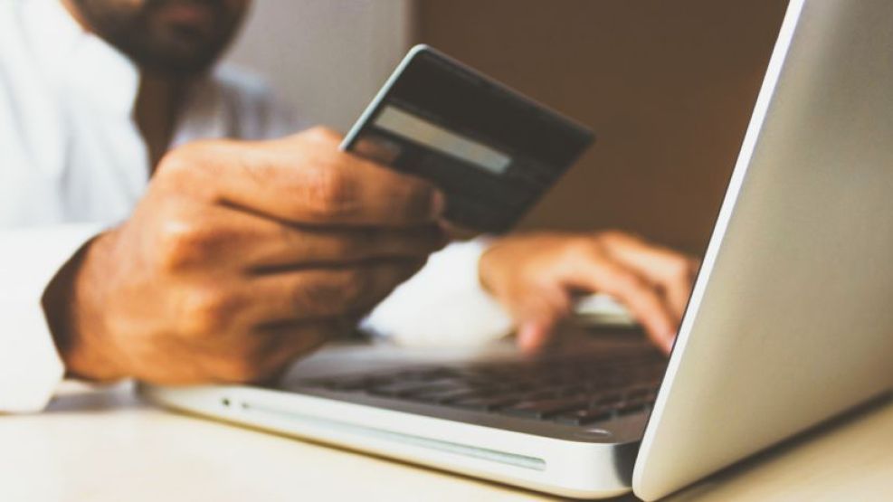 coronavirus economia tarjeta de credito online comprar pagar internet