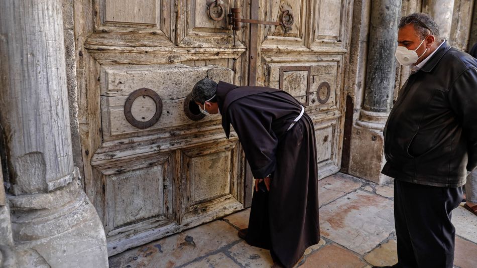 Santo Sepulcro cerrado