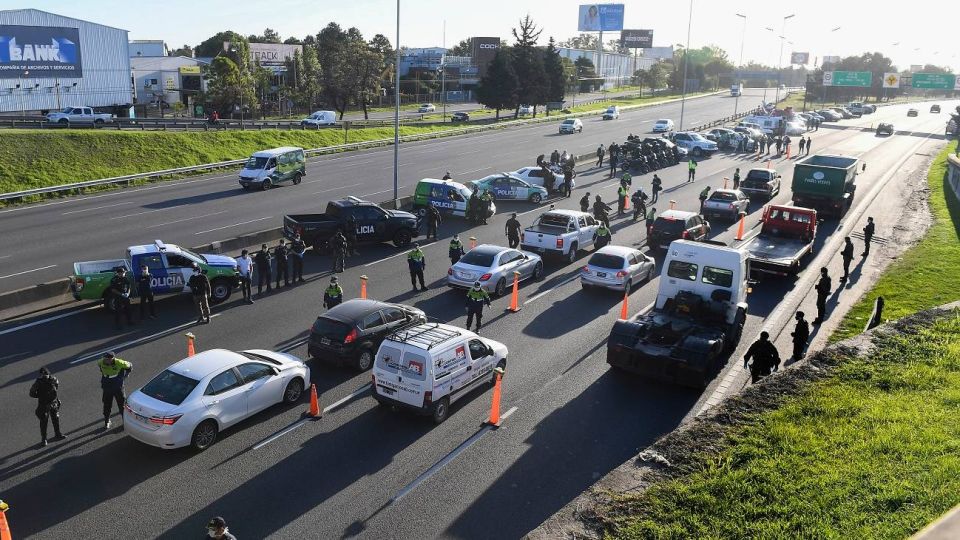 Puestos de control que realizó la policía provincial en la Panamericana, mano hacia el norte.