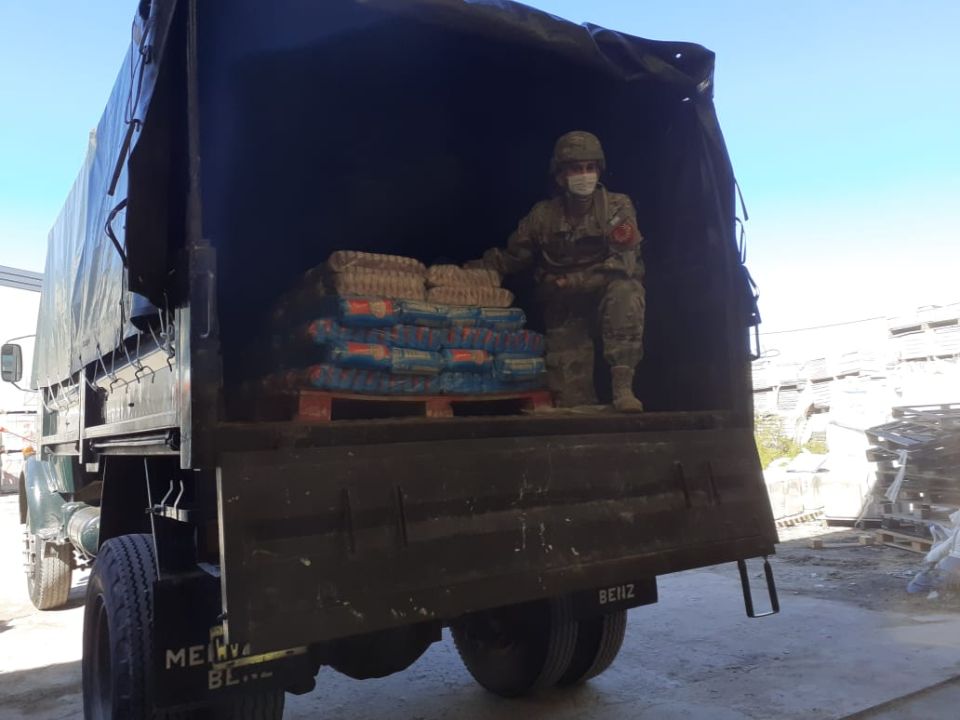 Ejército Argentino presta ayuda alimentaria en La Matanza, Provincia de Buenos Aires. Gentileza: Ejército Argentino