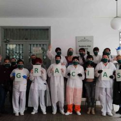 La "Red de mujeres costureras de Barcelona" cumple un rol fundamental en el desesperado presente social que se vive tras el brote de COVid-19. España ya suma más de 150 mil casos.