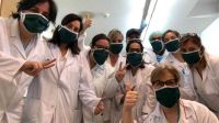 Empoderamiento y solidaridad: la conmovedora historia de un grupo de mujeres que cosen barbijos