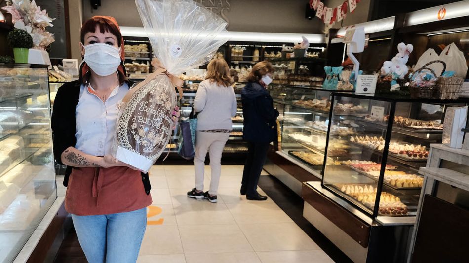 VIERNES SANTO PANADERÍA Y PESCADERÍA
