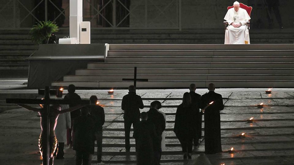 Adios a la tradición. Los viacrucis se realizaban desde 1964 en el Coliseo, frente a miles de personas.