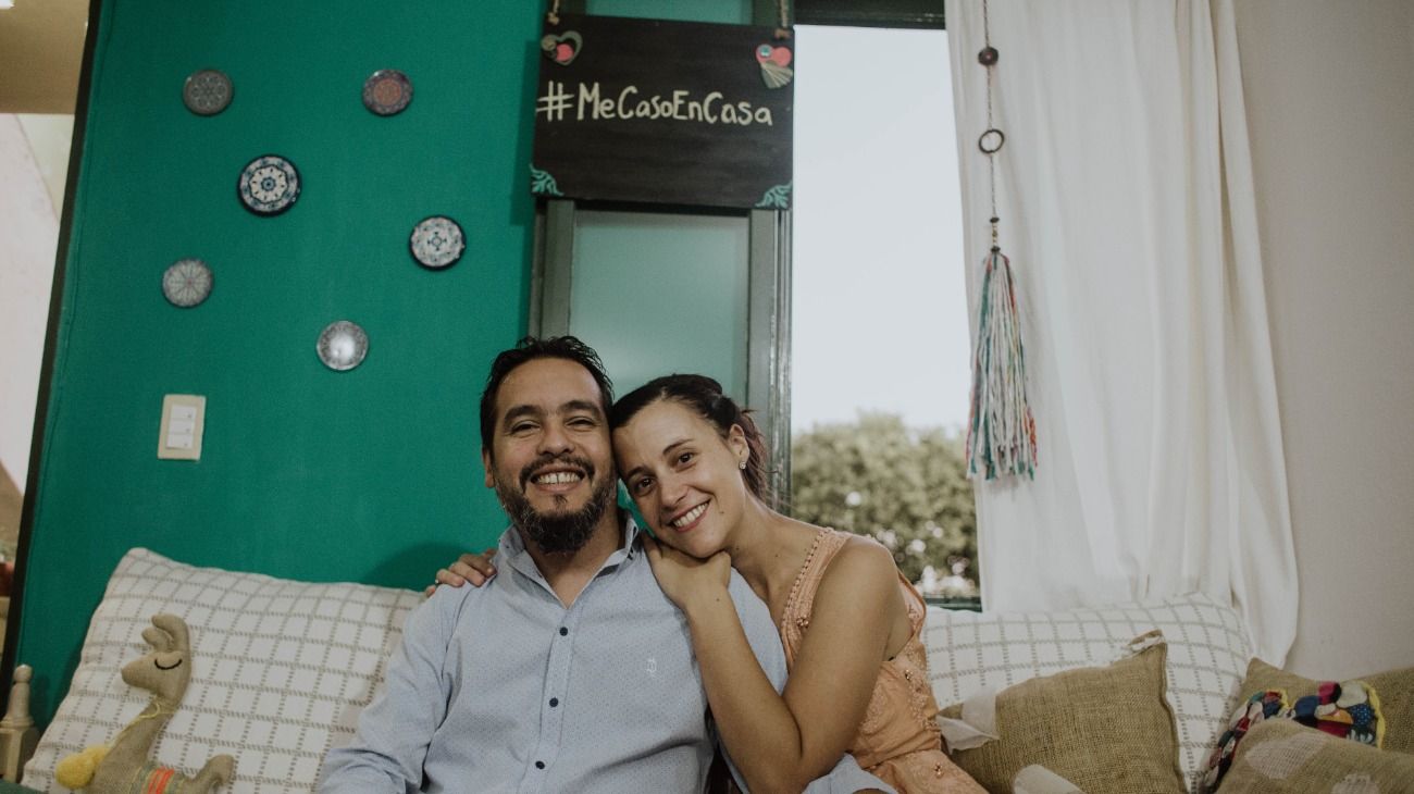 Se casaron en cuarentena y quieren un saludo de Alberto Fernández de regalo