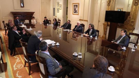El jefe de Gabinete, Santiago Cafiero, encabezó el encuentro.