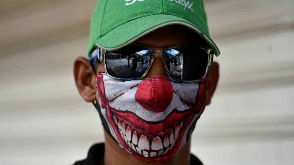 Barbijos y mascarillas: memes y fotos