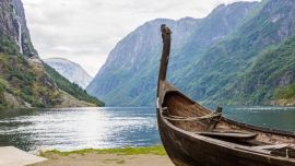 Los elementos aparecieron tras el derretimiento de un glaciar.