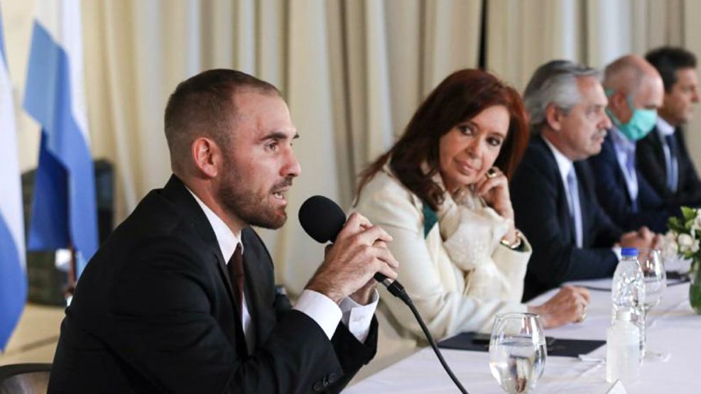 El ministro Guzmán, habla en el anuncio de la propuesta argentina de renegociación de deuda.