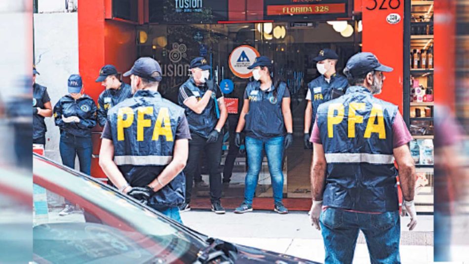 20200418_abusos_fuerzas_policia_cuarentena_nestorgrassi_g