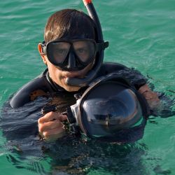 El explorador mexicano de National Geographic, fotógrafo y biólogo marino Octavio Aburto formó parte de la expedición y producción del documental Revillagigedo, el México más salvaje.