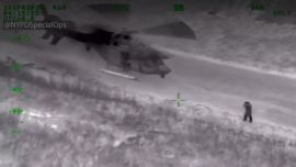 Con helicóptero equipado con sistema de visión nocturna, el náufrago fue avistado en una isla del delta neoyorquino.