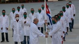 Médicos cubanos: cuánto cobran y con cuánto se queda su país