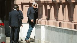 Hugo Moyano ingresando a la Rosada