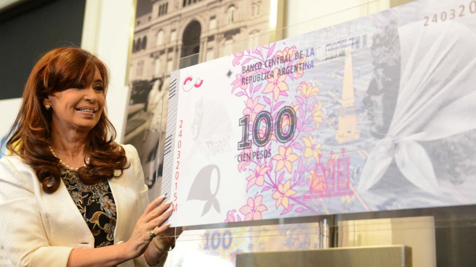 Cristina Kirchner apunta a mejorar la recaudación para aliviar a sectores en parálisis.