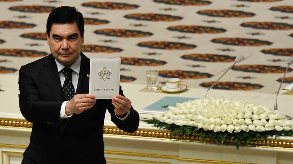 el presidente Kurbanguly Berdymukhamedov