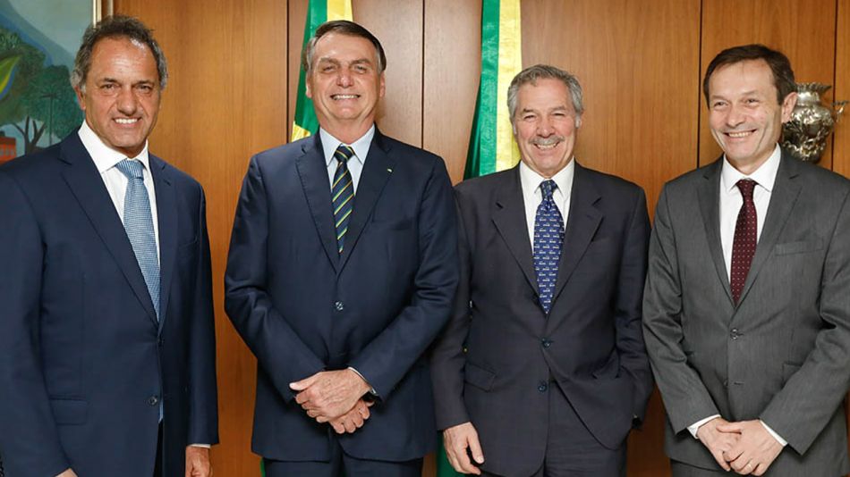 Scioli, Solá y Beliz con Bolsonaro en Brasil. Pese a las sonrisas, el Mercosur está en crisis.