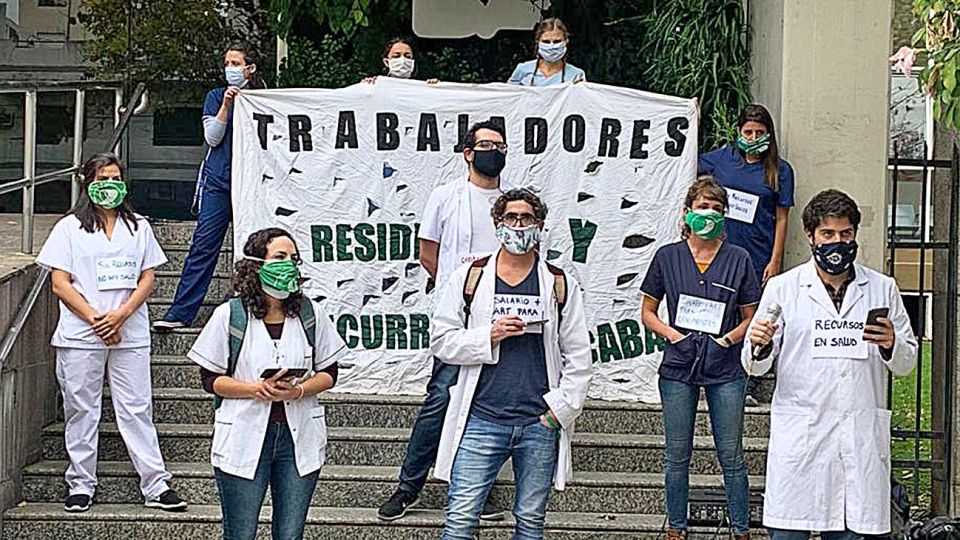 Durand. Sus médicos y residentes piden jornadas rotativas para prevenir más casos y pruebas.