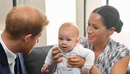 Meghan y Harry junto a Archie