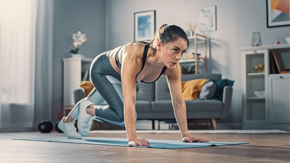 Caras y SportClub vienen realizando esta acción en conjunto en el canal de Instagram @revistacaras desde hace dos semanas en donde se transmiten rutinas de ejercicios.