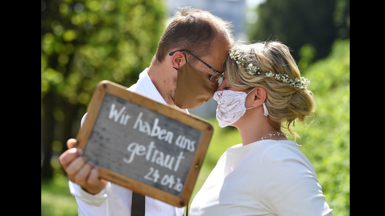 El 24 de abril, Sigrun y Franz se casaron en Salzburgo, Austria