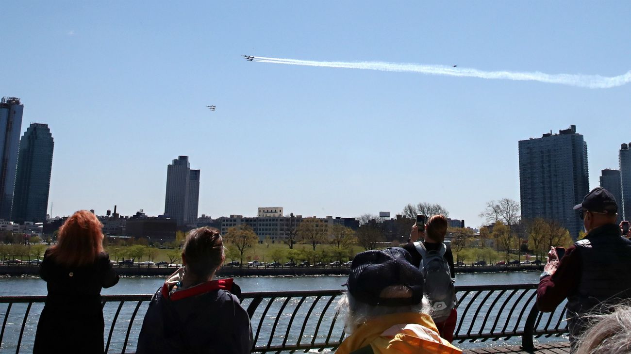 Los Blue Angels y los Thunderbirds sobrevuelan Nueva York